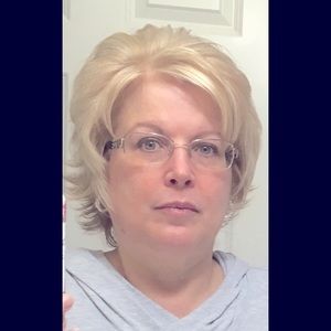 Meet your Posher, Lori